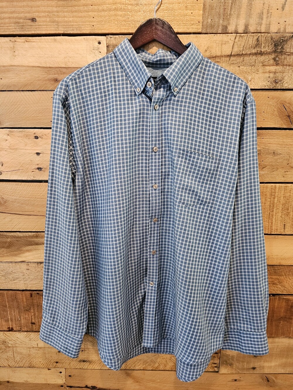 Men's Van Heusen Blue Checked Button-Down Shirt Size L